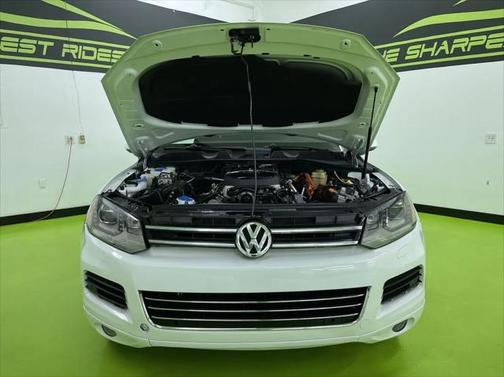 2012 Volkswagen Touareg Hybrid Base