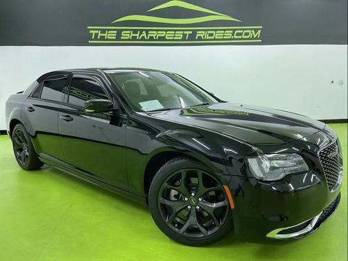 2022 Chrysler 300 S