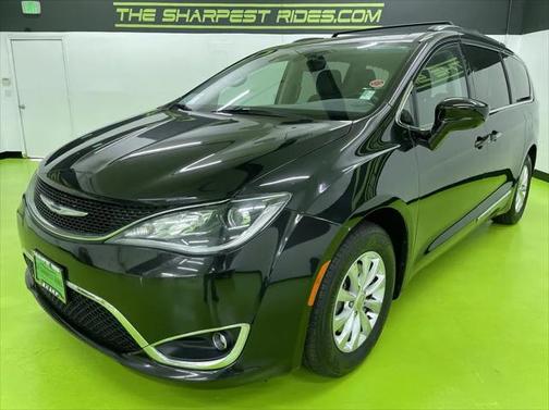 2018 Chrysler Pacifica Touring-L