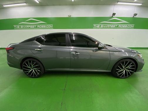 Photo 5 of 22 of 2020 Nissan Altima 2.5 S