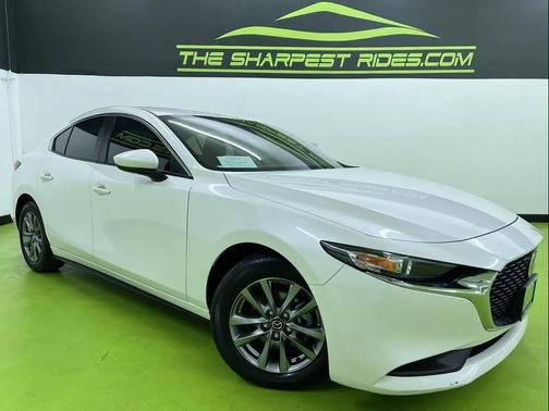 White 2024 Mazda Mazda3 FWD