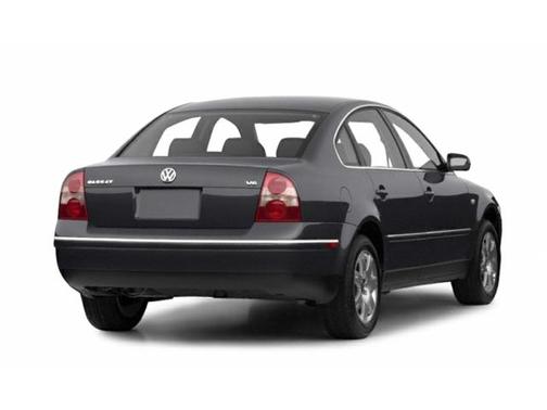 Beige 2001 Volkswagen Passat GLS V6 4Motion