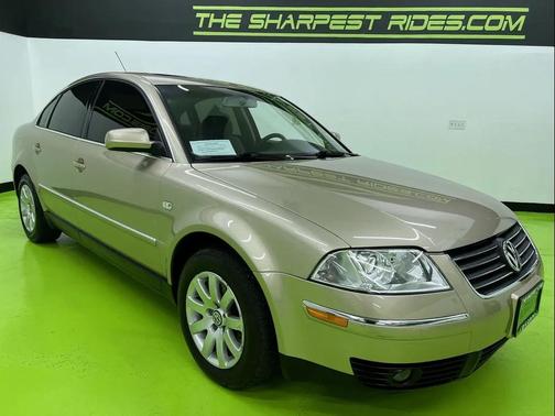 Beige 2001 Volkswagen Passat GLS V6 4Motion