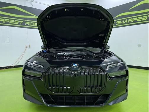 2023 BMW 760 i xDrive