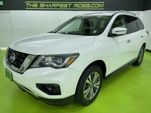 2018 Nissan Pathfinder SV