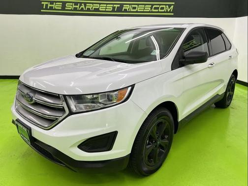 White 2017 Ford Edge SE