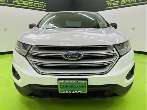 White 2017 Ford Edge SE
