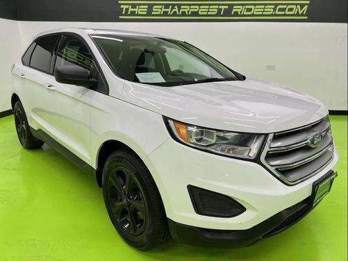 White 2017 Ford Edge SE