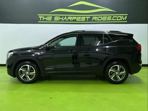 Black 2021 GMC Terrain SLT