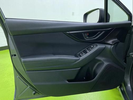 2019 Subaru Impreza 2.0i