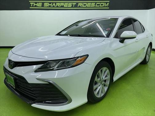 2022 Toyota Camry LE