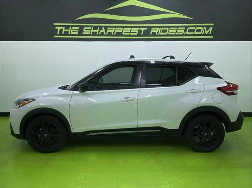 2019 Nissan Kicks SR