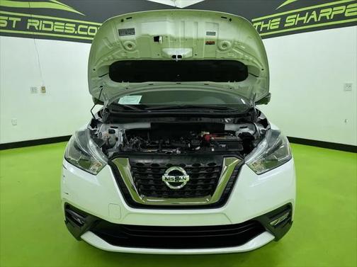 2019 Nissan Kicks SR