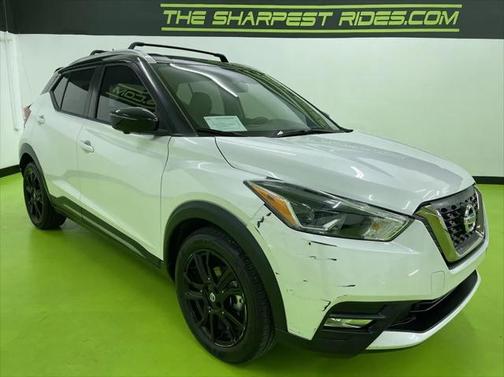 2019 Nissan Kicks SR