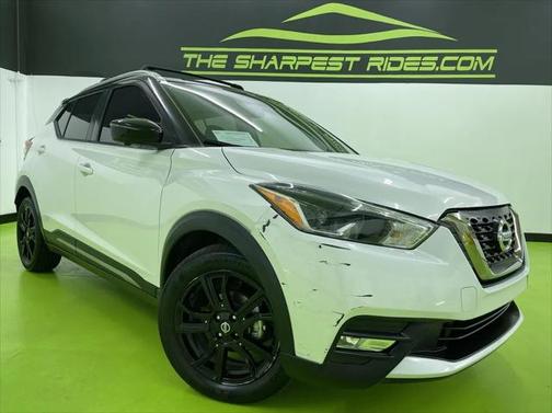 2019 Nissan Kicks SR