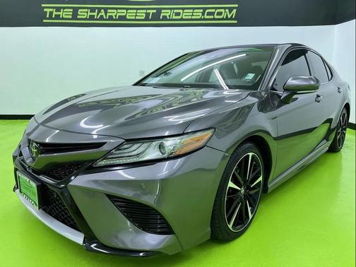Gray 2018 Toyota Camry XSE