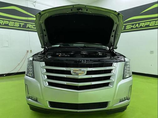 Silver 2017 Cadillac Escalade ESV Luxury