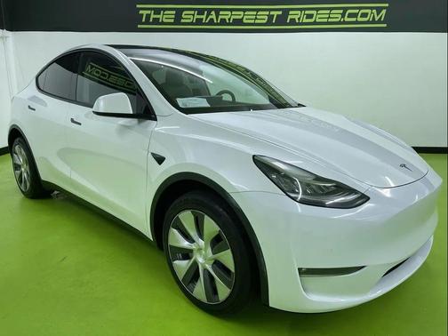 2022 Tesla Model Y Long Range Dual Motor All-Wheel Drive