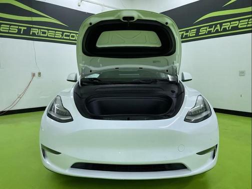 2022 Tesla Model Y Long Range Dual Motor All-Wheel Drive