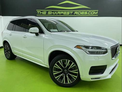 2020 Volvo XC90 T6 Momentum