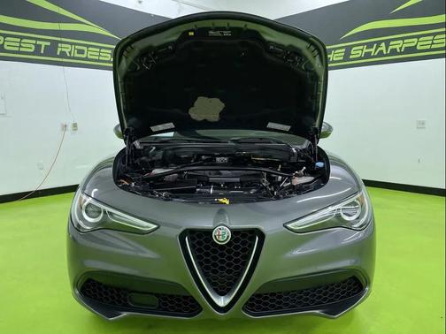 2018 Alfa Romeo Stelvio Base