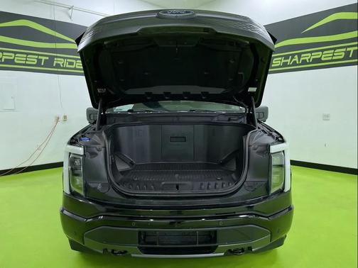 2022 Ford F-150 Lightning XLT