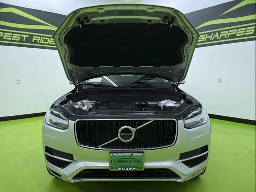 2018 Volvo XC90 T5 Momentum
