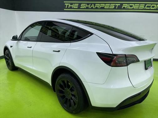 2023 Tesla Model Y Long Range Dual Motor All-Wheel Drive