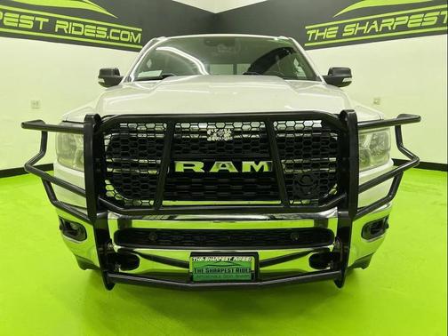 White 2022 RAM 1500 Big Horn/Lone Star