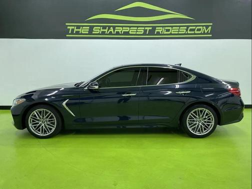 2020 Genesis G70 2.0T RWD