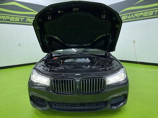 2018 BMW 740e xDrive iPerformance