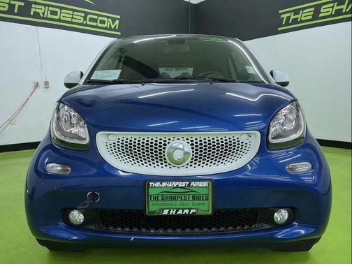 Blue 2016 smart ForTwo prime