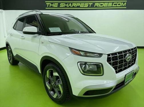 2022 Hyundai VENUE SEL
