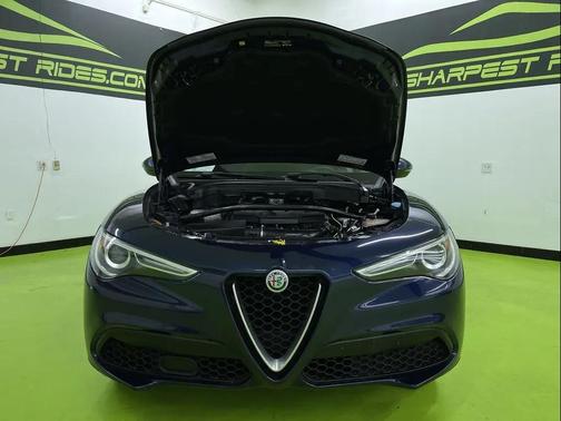 2018 Alfa Romeo Stelvio Base