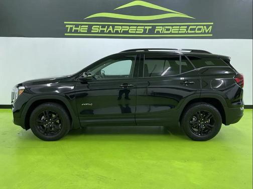2023 GMC Terrain AWD AT4