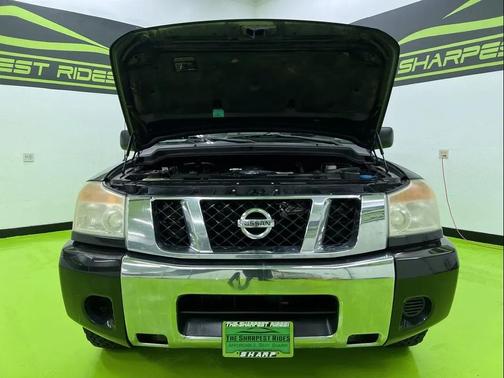 Black 2008 Nissan Titan SE King Cab