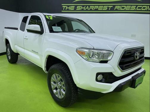 2017 Toyota Tacoma SR5