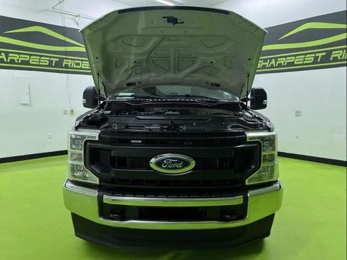 White 2022 Ford F-250 XL