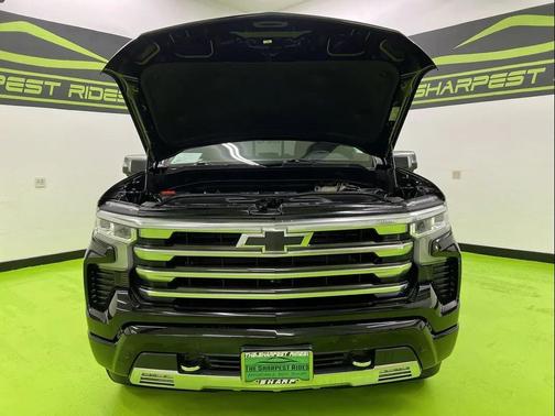 Black 2023 Chevrolet Silverado 1500 High Country