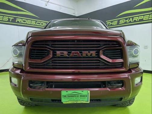 2018 RAM 2500 Laramie Crew Cab 4x4 6'4' Box