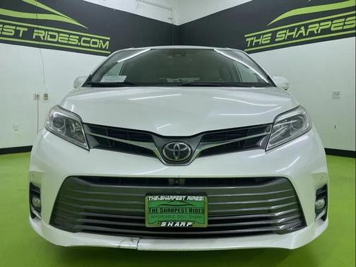 2019 Toyota Sienna Limited Premium