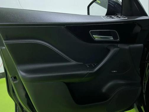 2018 Jaguar F-PACE S