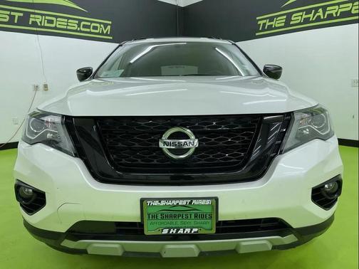2019 Nissan Pathfinder SV