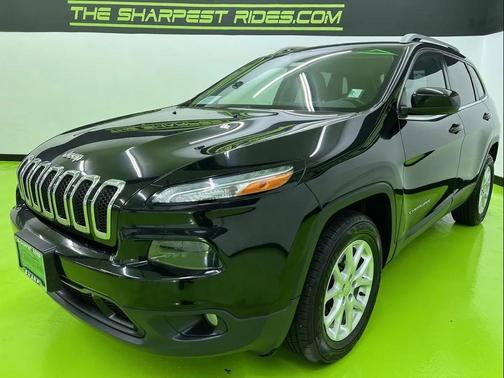 Black 2017 Jeep Cherokee Latitude