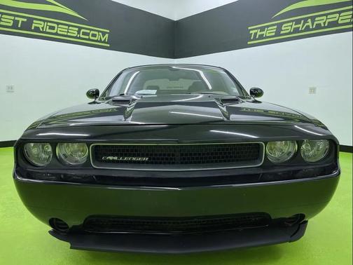 2012 Dodge Challenger SXT