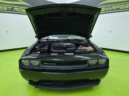 2012 Dodge Challenger SXT