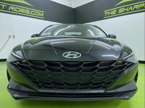 2021 Hyundai ELANTRA SE