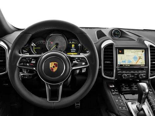 White 2016 Porsche Cayenne Cayenne S E-Hybrid
