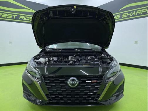 2024 Nissan Altima SR FWD