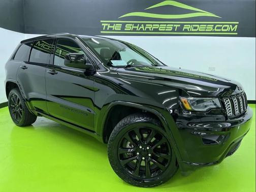 Black 2021 Jeep Grand Cherokee Laredo